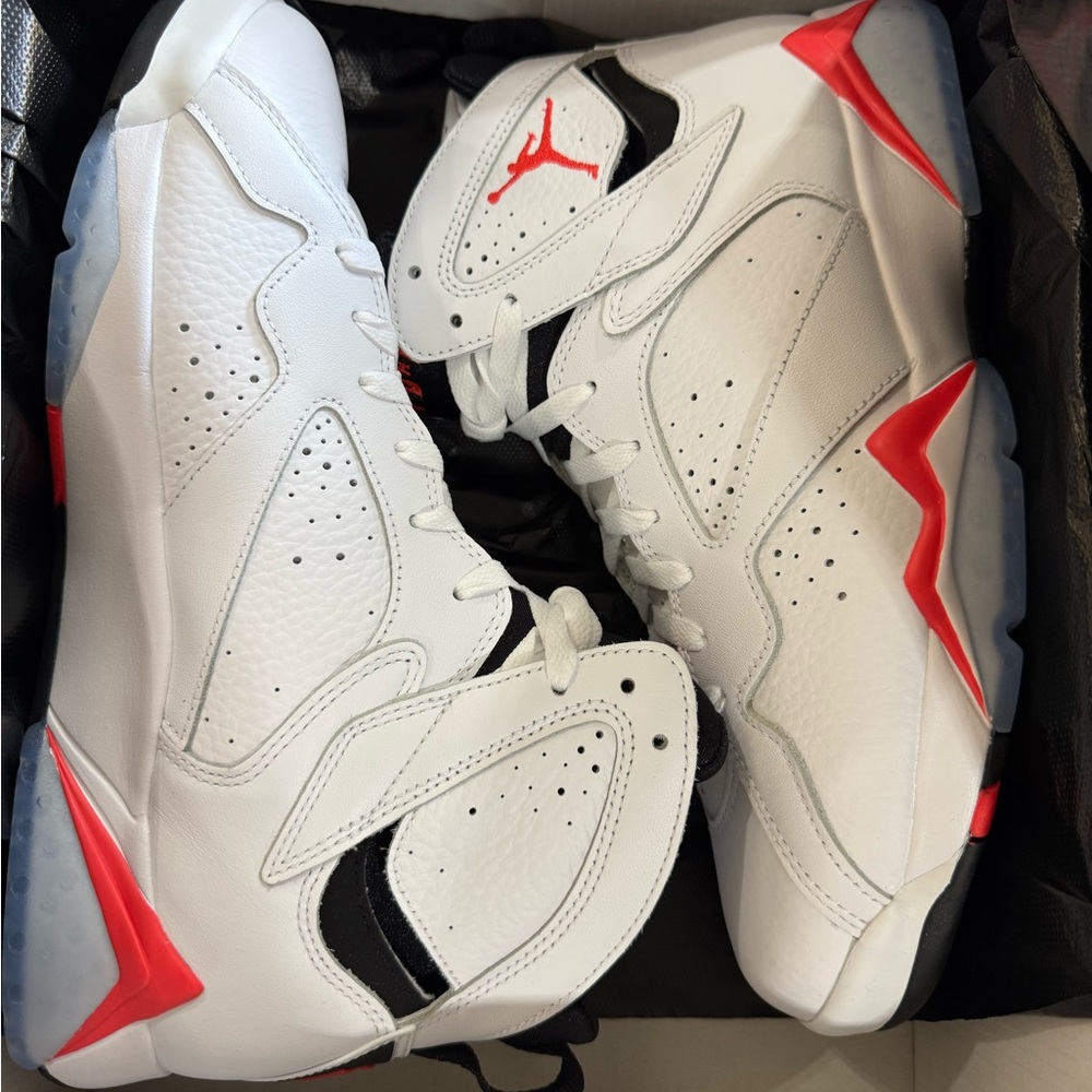 Jordan retro 7 size 9.5